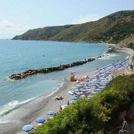Villaggio Club La Maree Пискиота Екстериор снимка